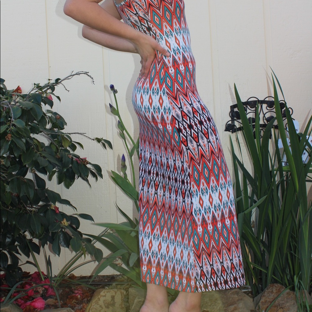 Multi colored Patterned Racer Back Tank Maxi Dress - Picture 5 of 8